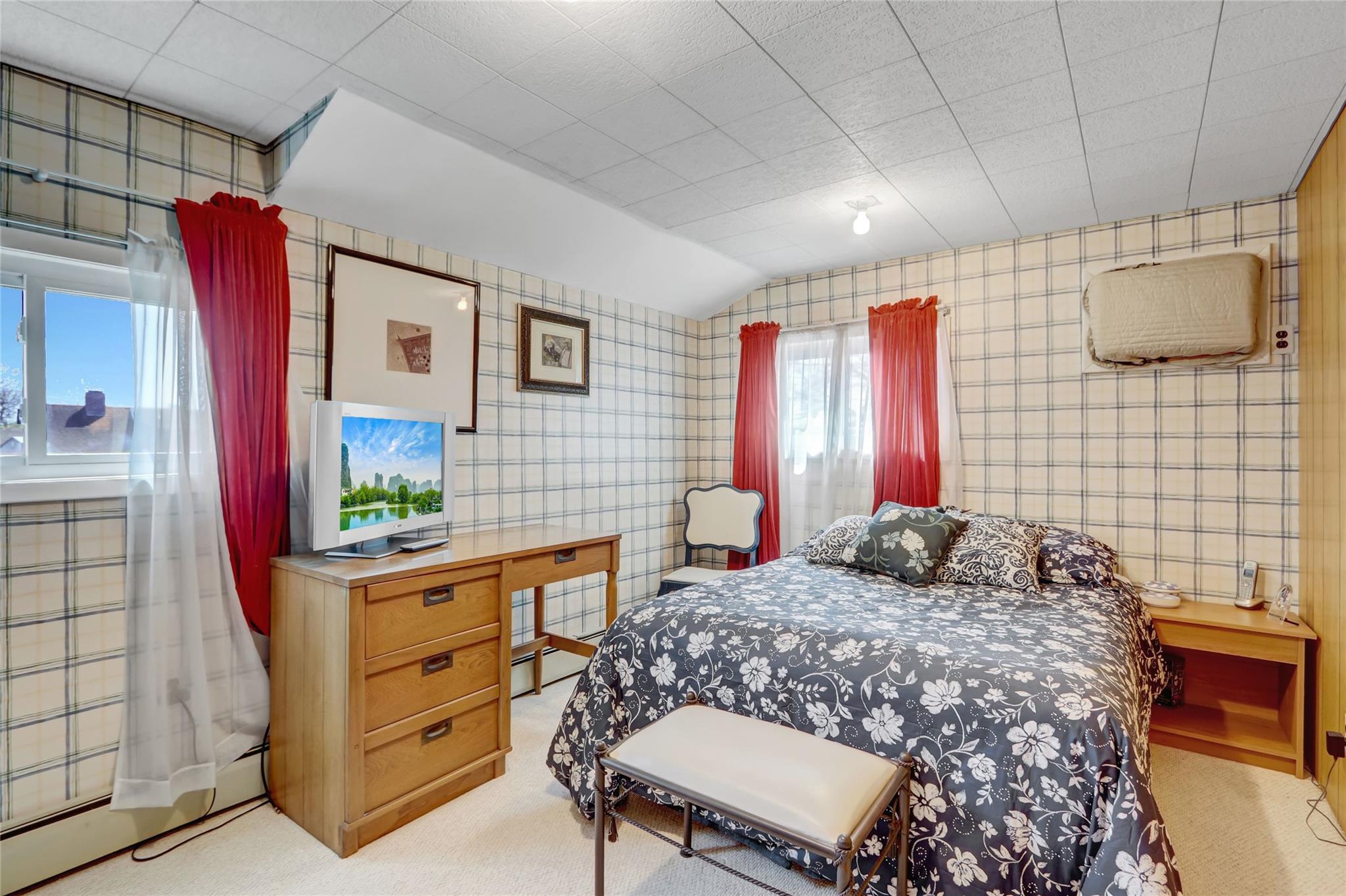 47 Elves Lane, Levittown, New York image 12