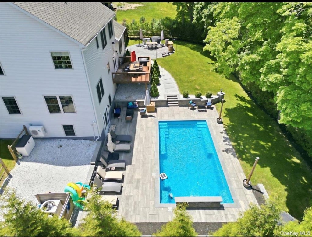Photo of 5 Gleneagles Court, Monroe, NY 10950 (MLS # 1062464)