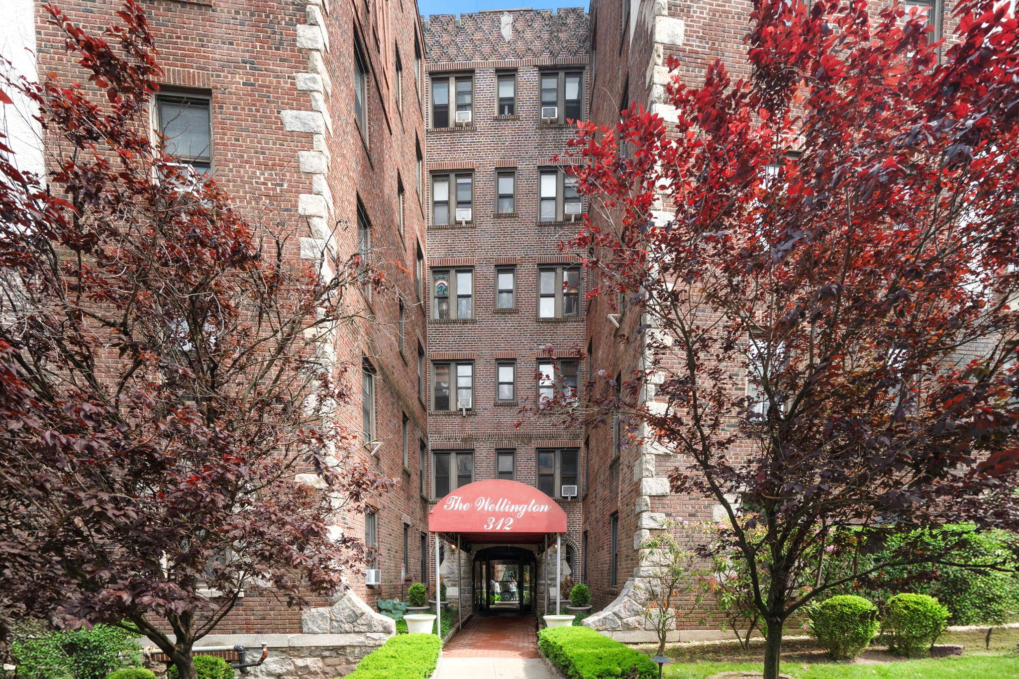 White Plains, New York 10601, United States, 1 Bedroom Bedrooms, ,1 BathroomBathrooms,Residential,Pending,151388