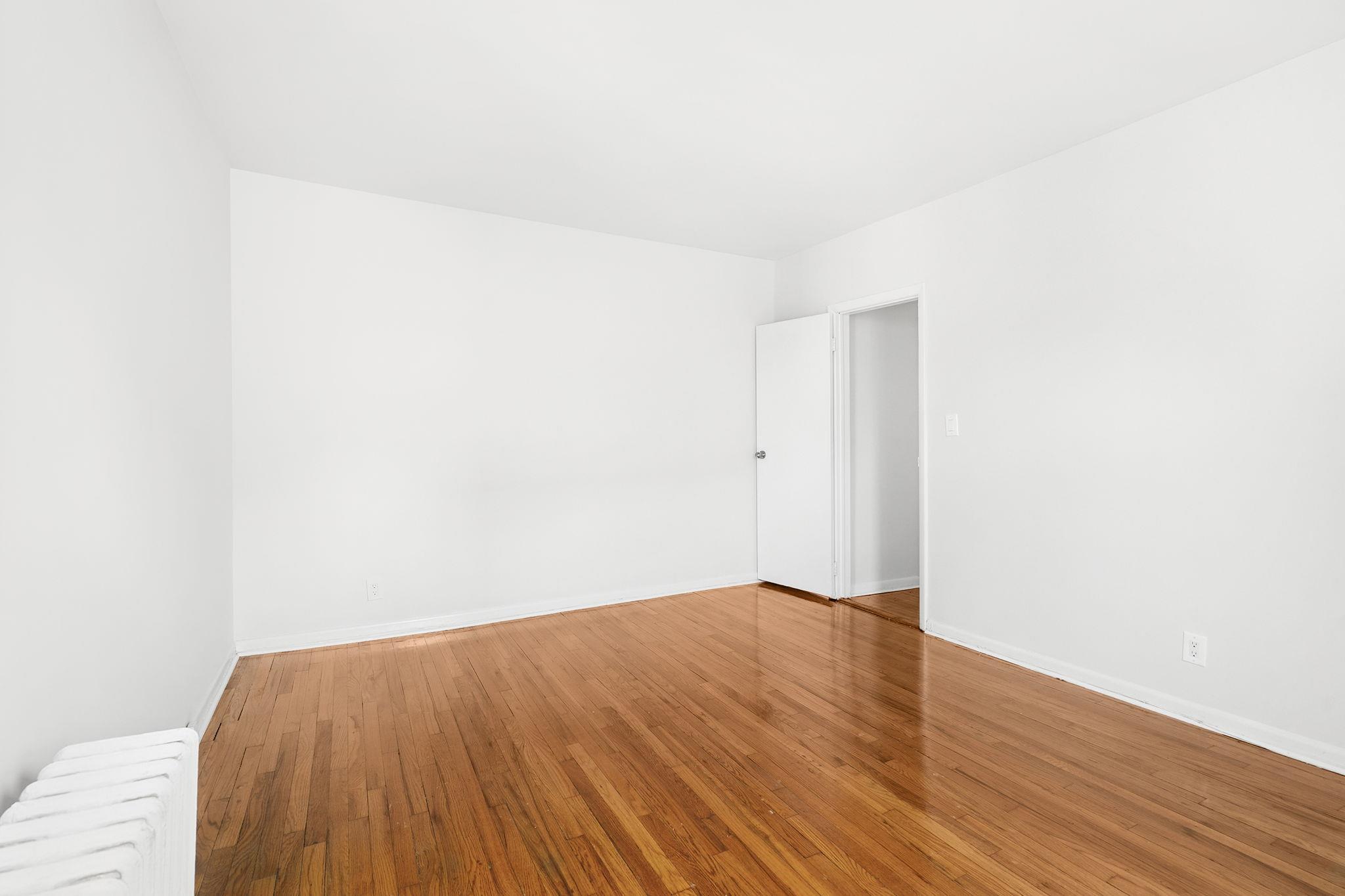 White Plains, New York 10601, United States, 1 Bedroom Bedrooms, ,1 BathroomBathrooms,Residential,Pending,151388