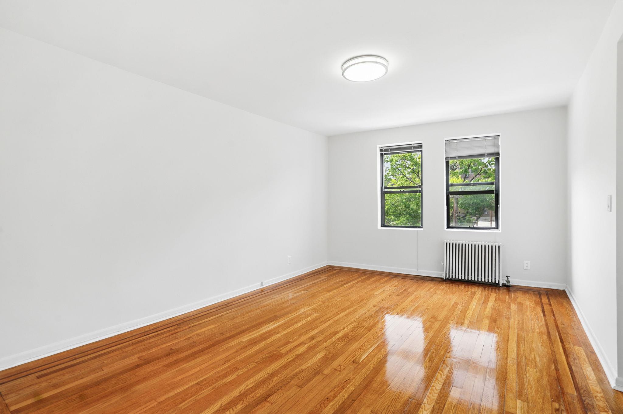 White Plains, New York 10601, United States, 1 Bedroom Bedrooms, ,1 BathroomBathrooms,Residential,Pending,151388