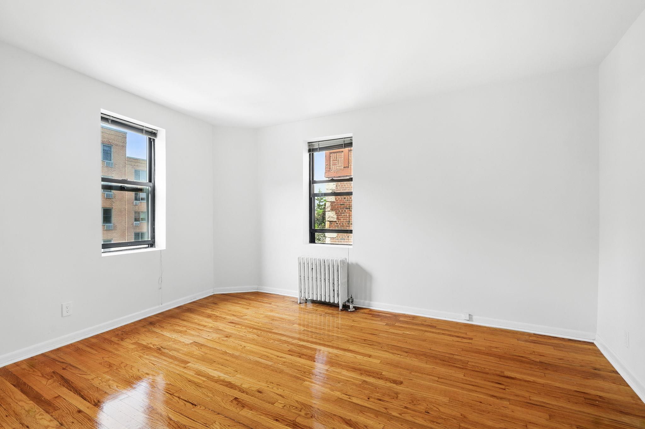 White Plains, New York 10601, United States, 1 Bedroom Bedrooms, ,1 BathroomBathrooms,Residential,Pending,151388