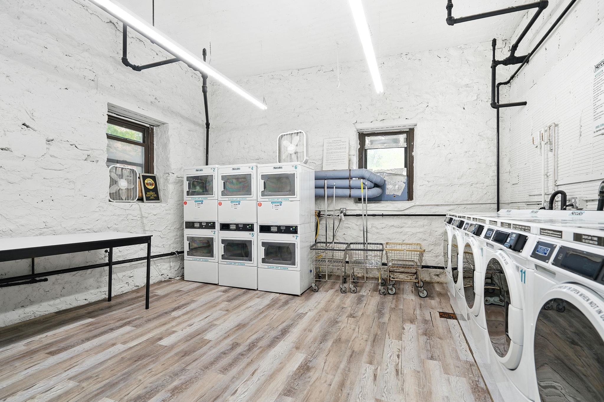 White Plains, New York 10601, United States, 1 Bedroom Bedrooms, ,1 BathroomBathrooms,Residential,Pending,151388