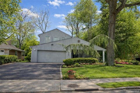 127 Wooleys Lane Great Neck NY 11023