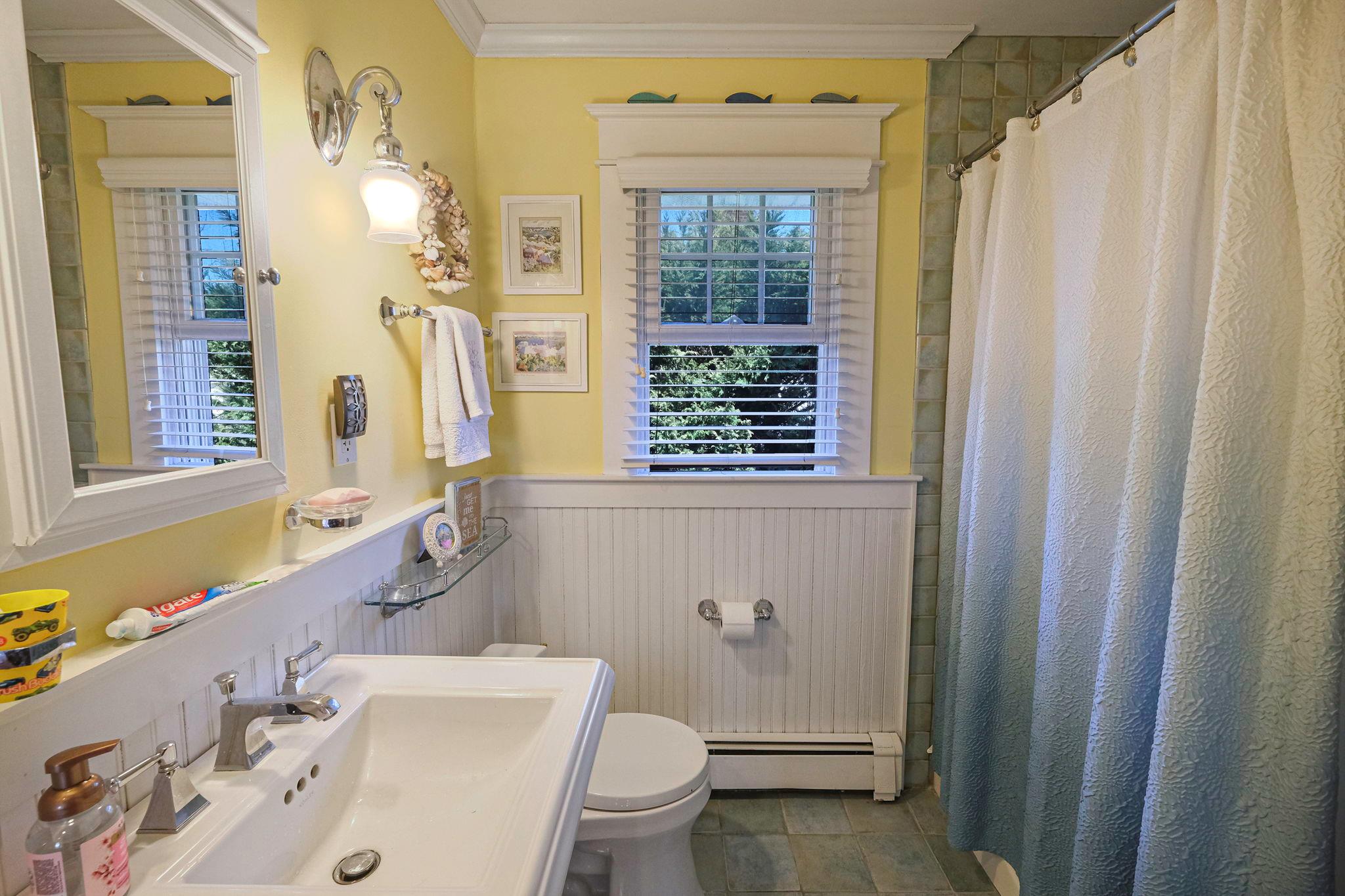 11 Bohack Court, Sayville, New York image 17