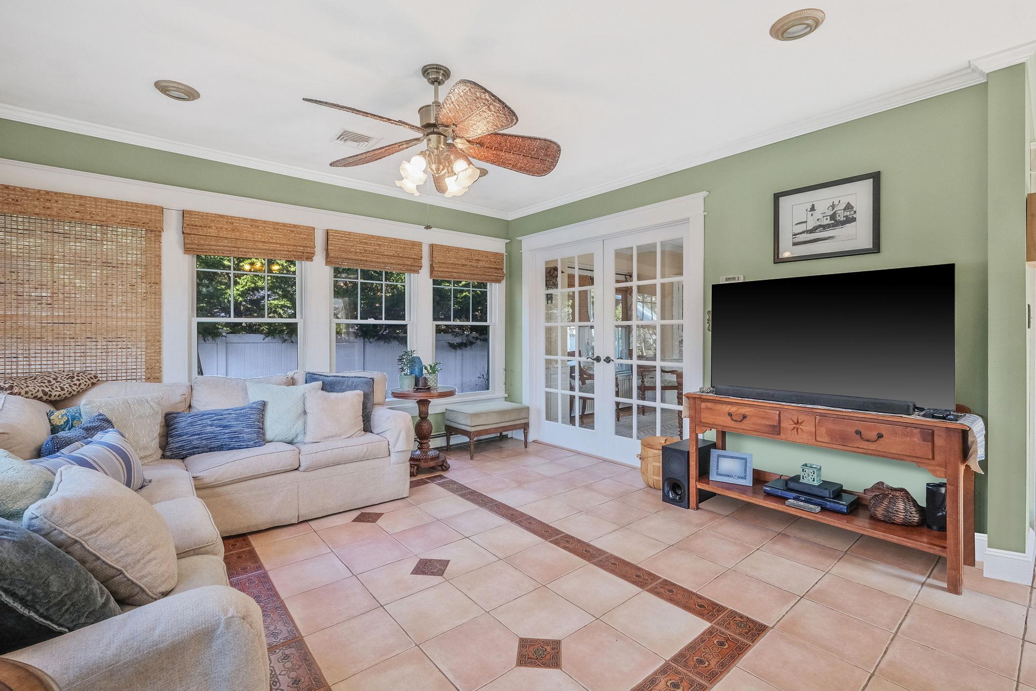 11 Bohack Court, Sayville, New York image 15