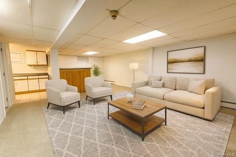 1321 Manor Lane Bay Shore NY 11706