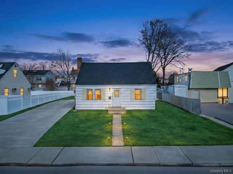 Homes For Sale - 189 Ontario Avenue<br/> Massapequa, NY 11758