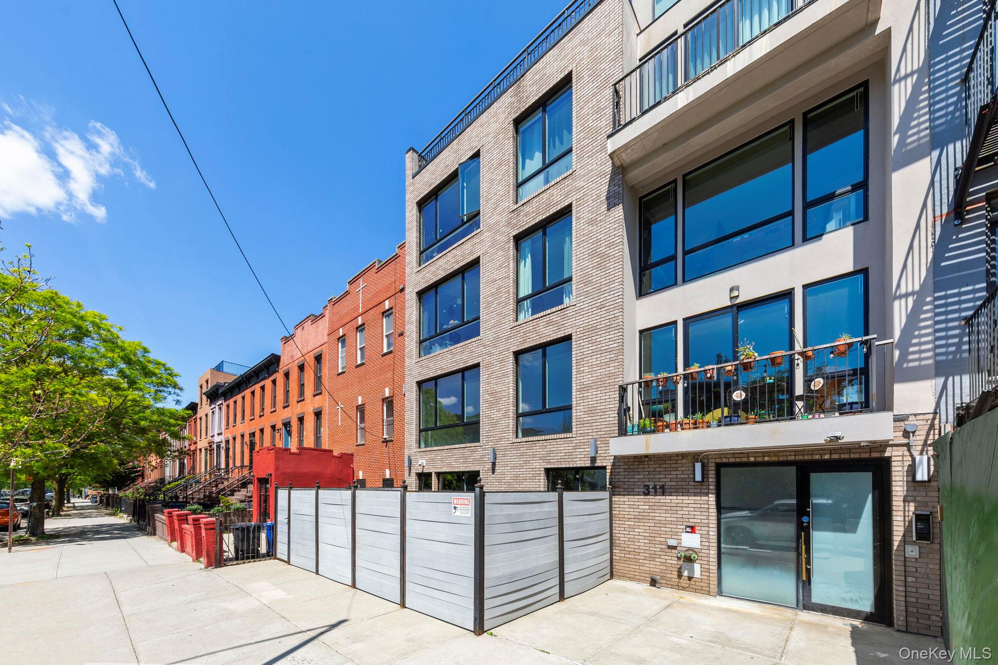 311 Hart Street 1B