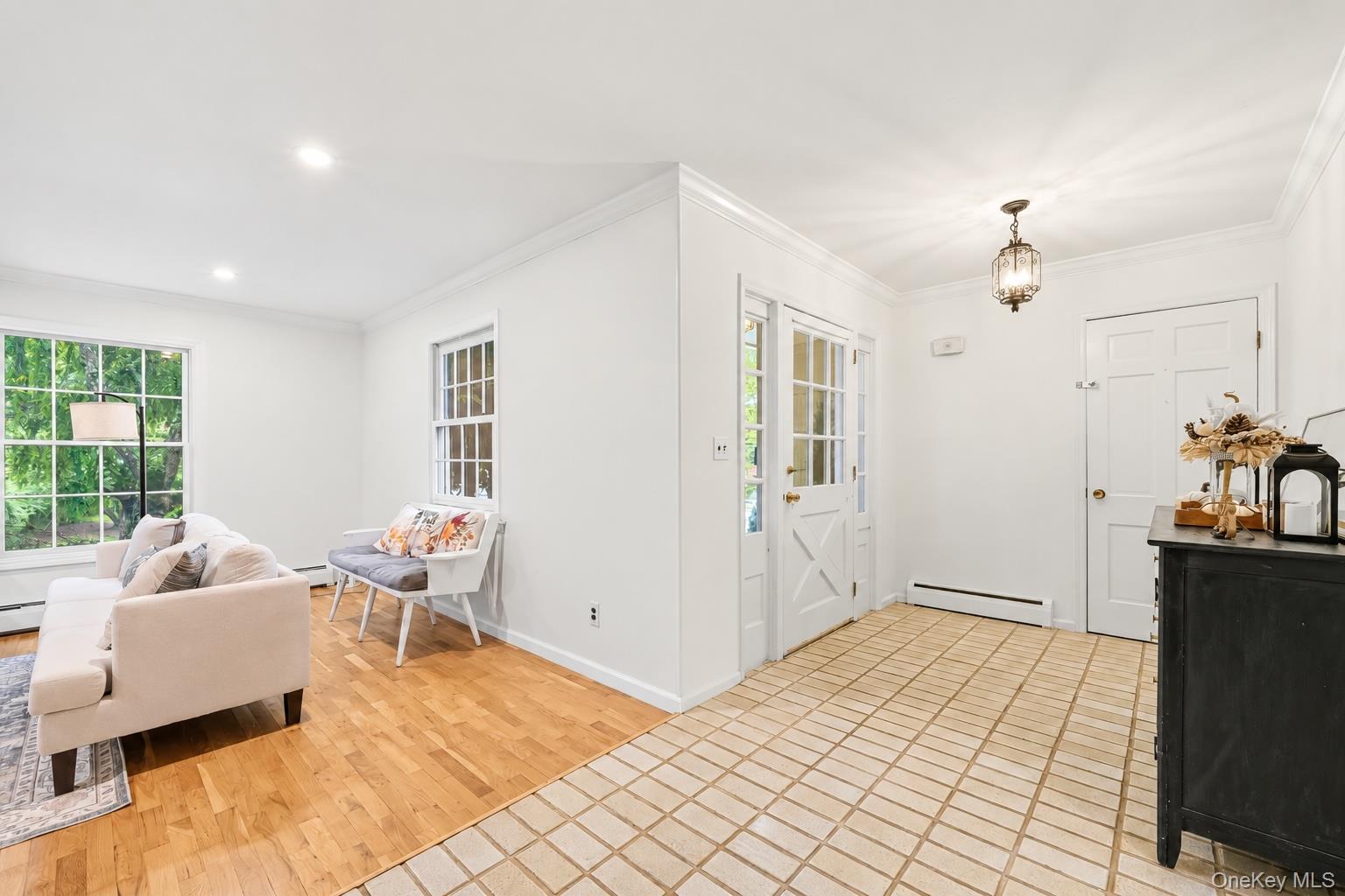 18 Tamarac Avenue