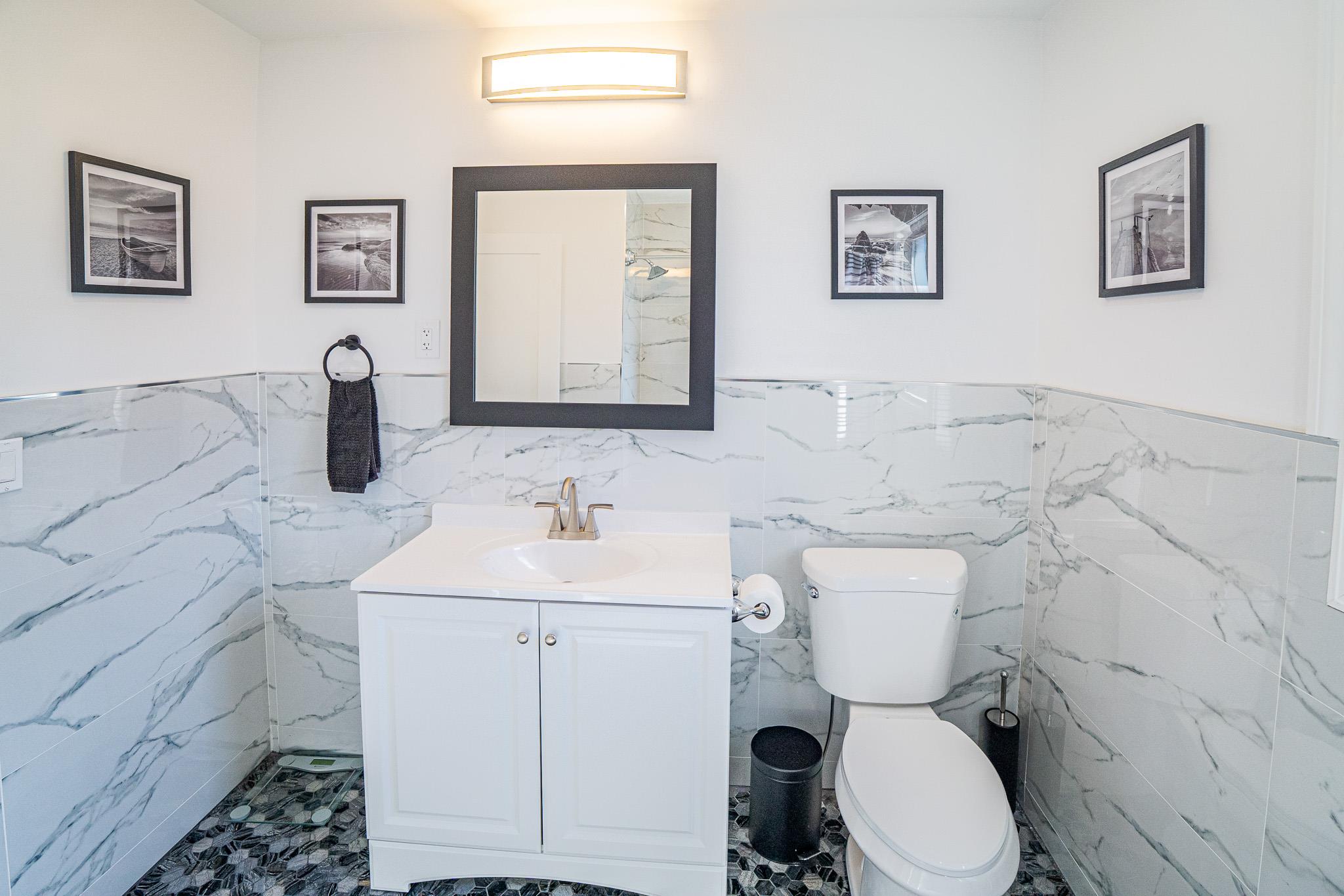 20 E Bay Drive, West Islip, New York image 25