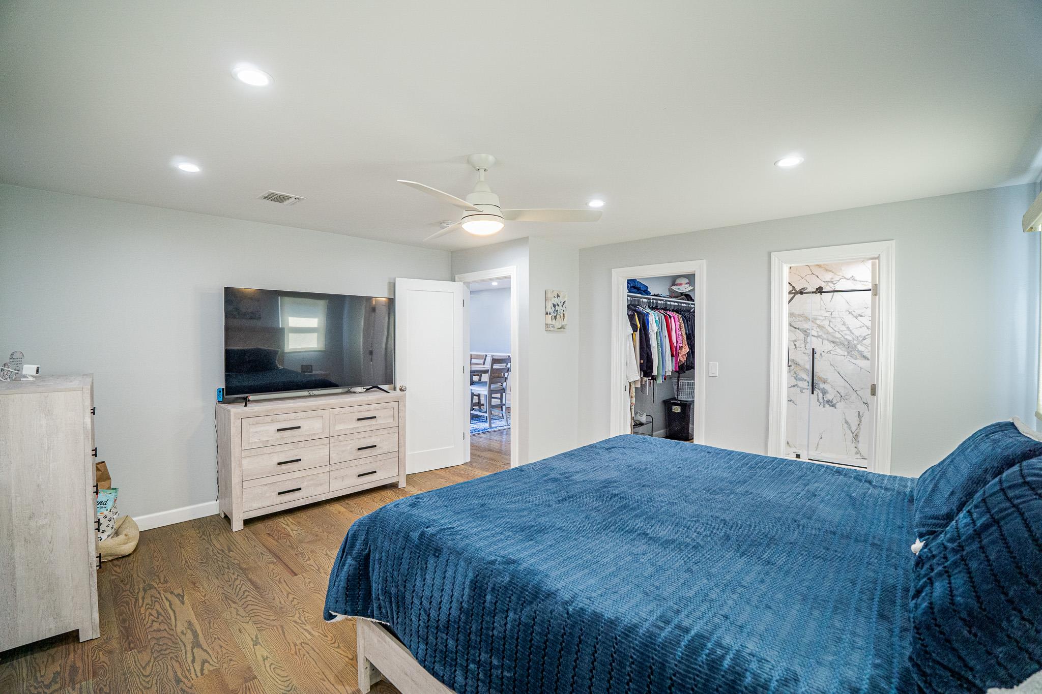 20 E Bay Drive, West Islip, New York image 19