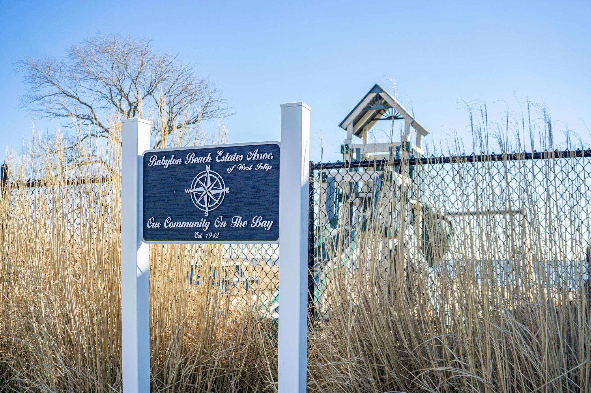 20 E Bay Drive, West Islip, New York image 37