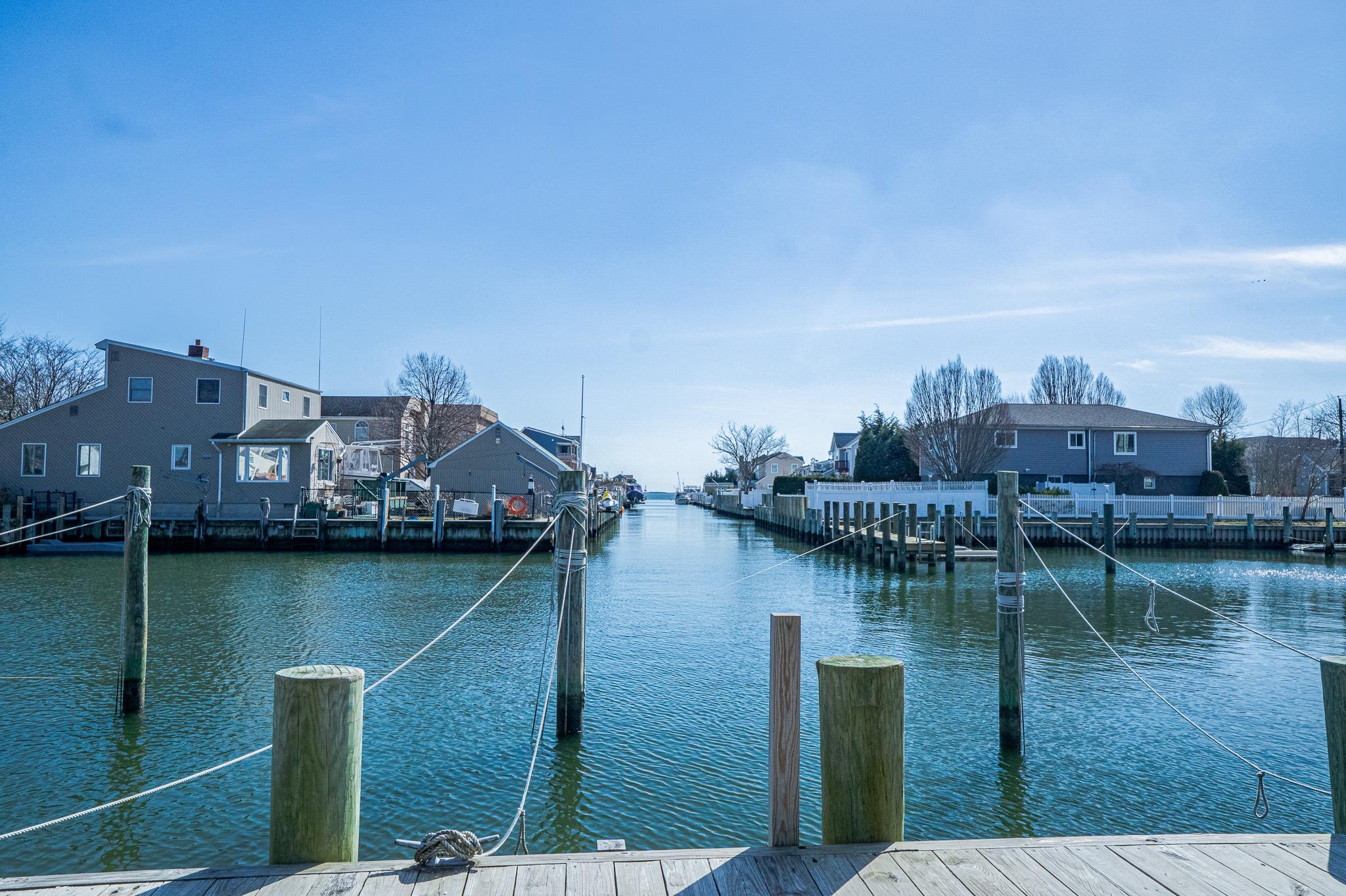 20 E Bay Drive, West Islip, New York image 33