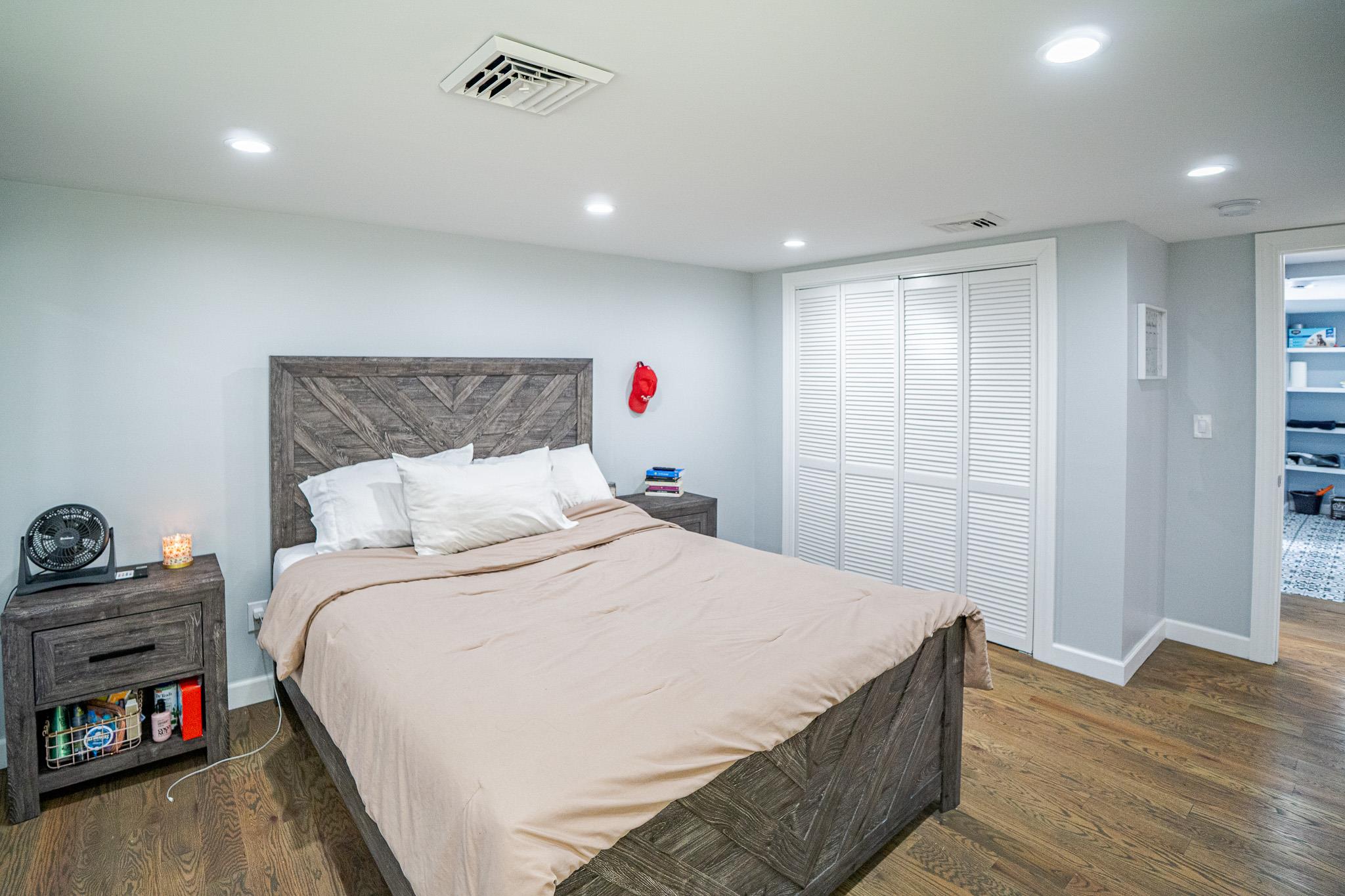 20 E Bay Drive, West Islip, New York image 18
