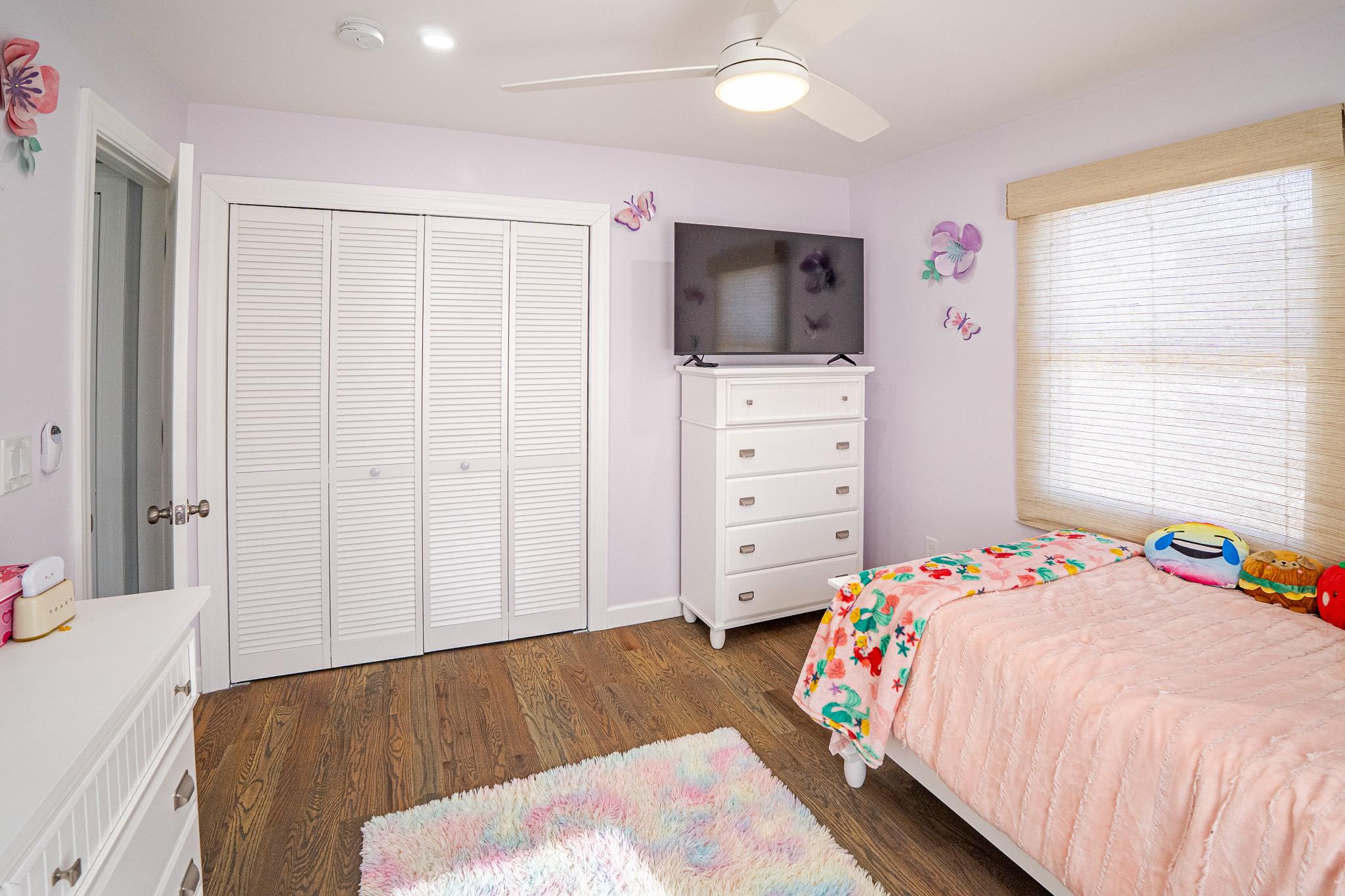 20 E Bay Drive, West Islip, New York image 16