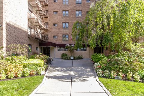 Photo of 87-15 204th Street #B57, Hollis, NY 11423 (MLS # 919639)