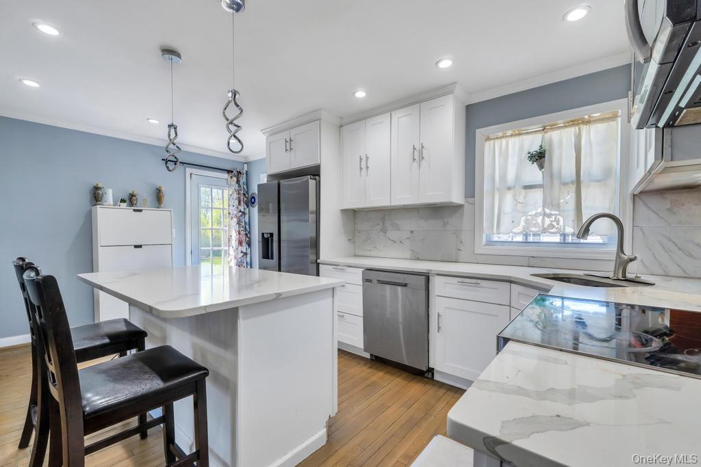 259 N Rutherford Avenue