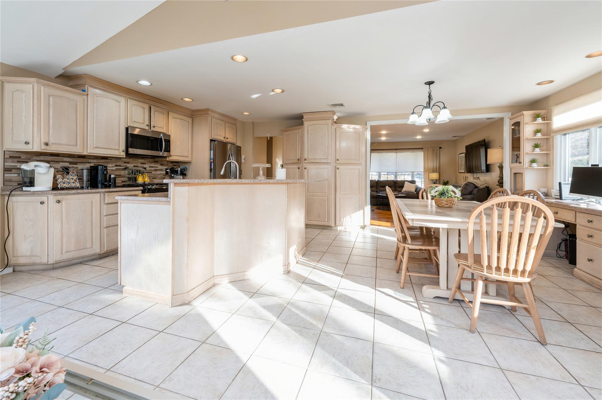 910 Ashland Street, Valley Cottage, New York image 5