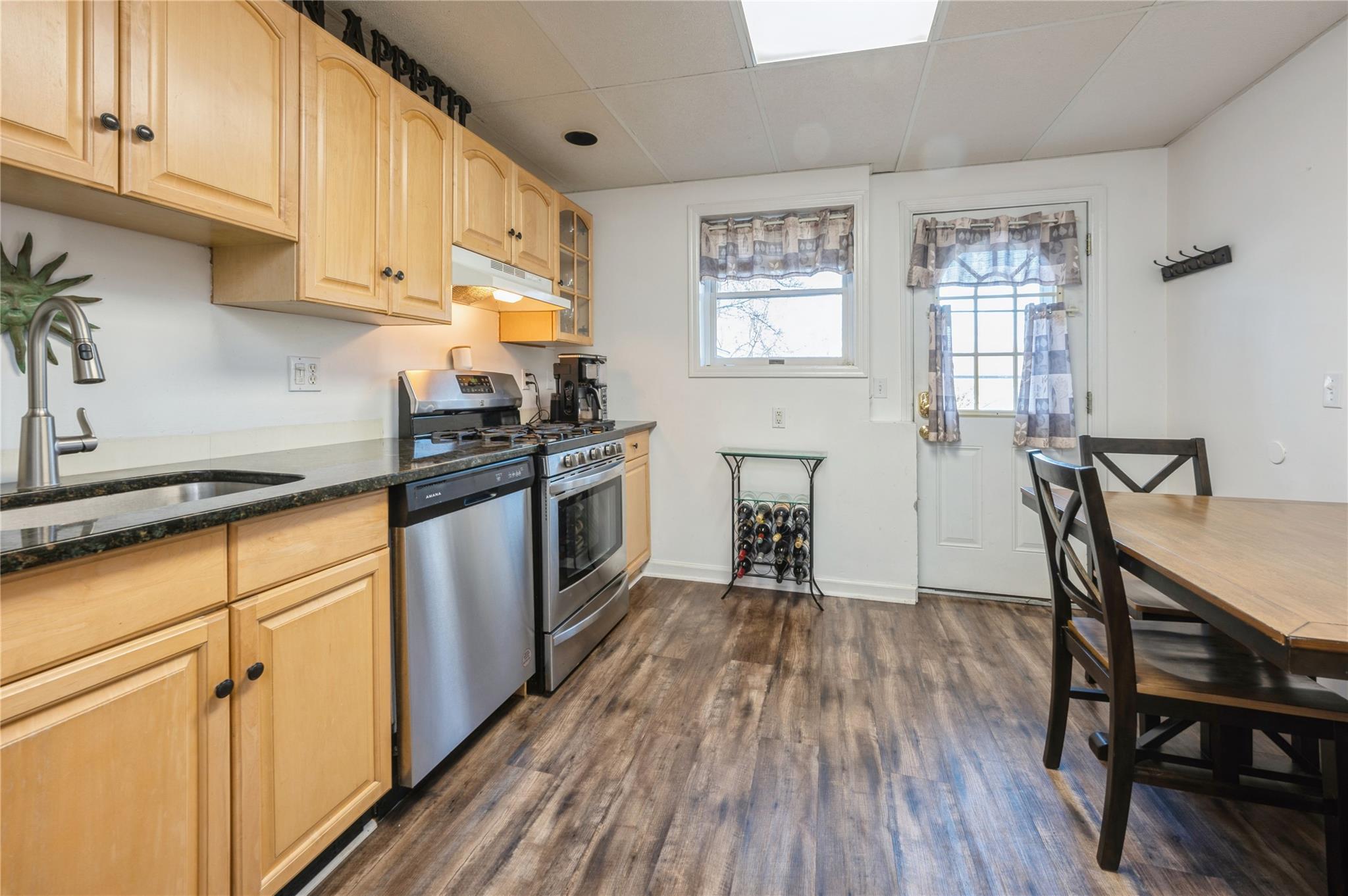 910 Ashland Street, Valley Cottage, New York image 22