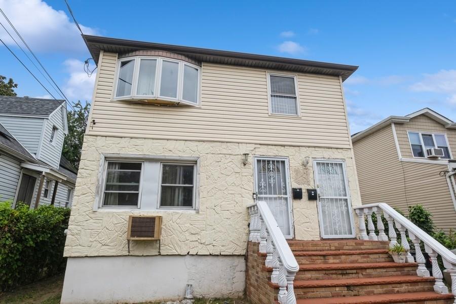 176th Street, Jamaica, Queens, NY - 6 Bedrooms  
5 Bathrooms - 