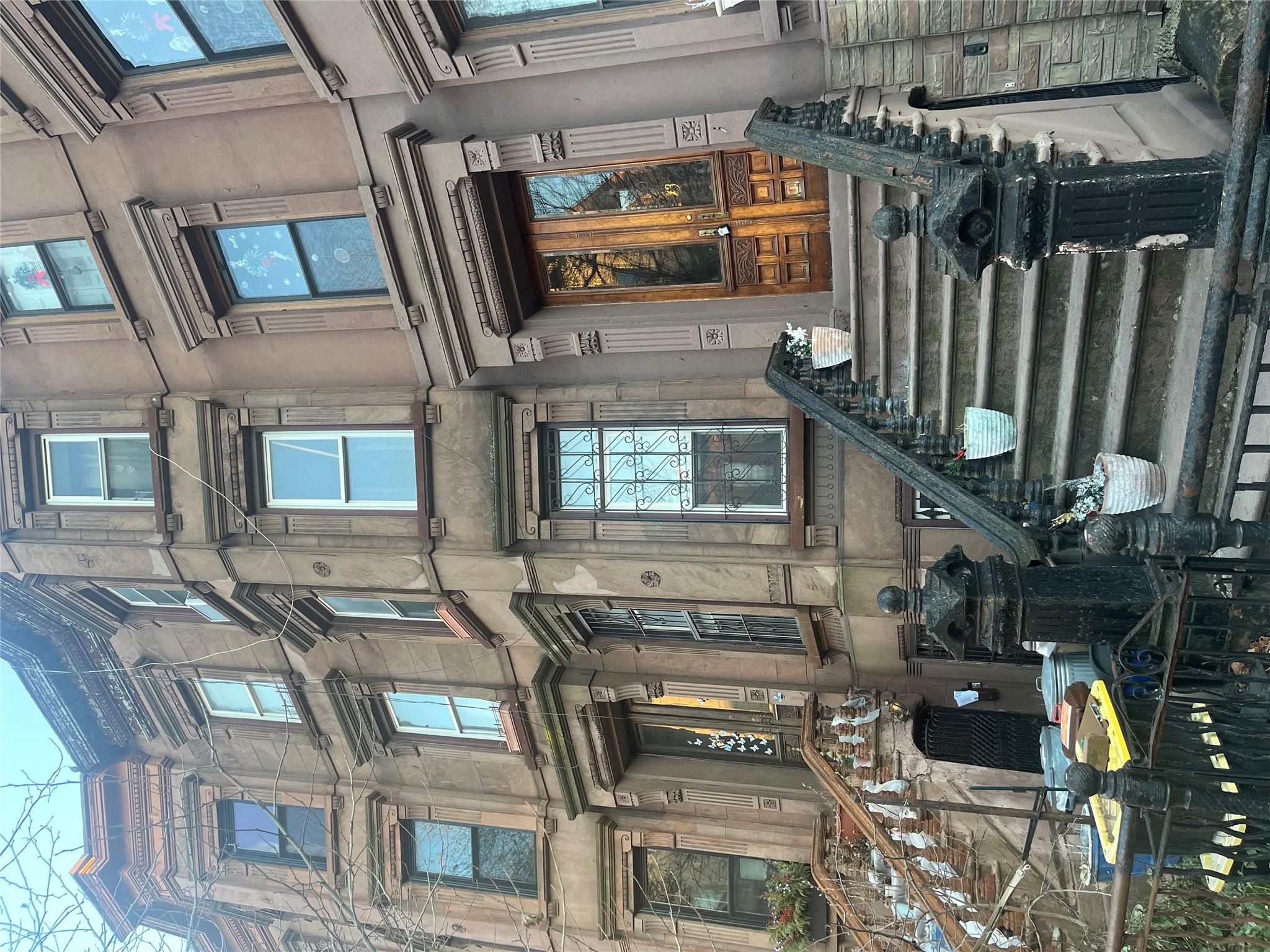132 Macdonough Street