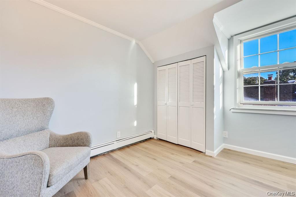 Malverne, New York 11565, United States, 5 Bedrooms Bedrooms, ,3 BathroomsBathrooms,Residential,Active,248966