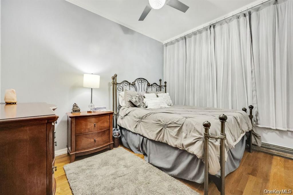 Malverne, New York 11565, United States, 5 Bedrooms Bedrooms, ,3 BathroomsBathrooms,Residential,Active,248966