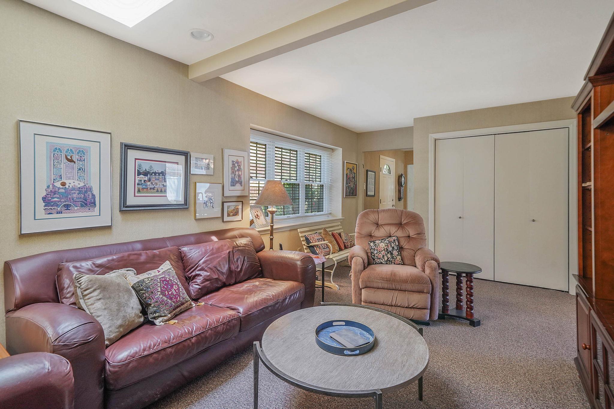 18 Botany Lane, Stony Brook, New York image 16