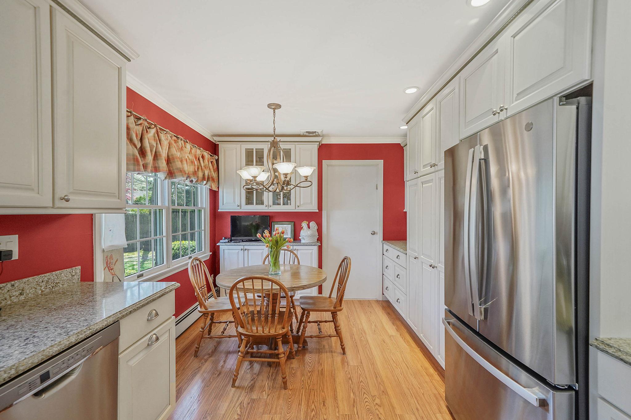 18 Botany Lane, Stony Brook, New York image 9