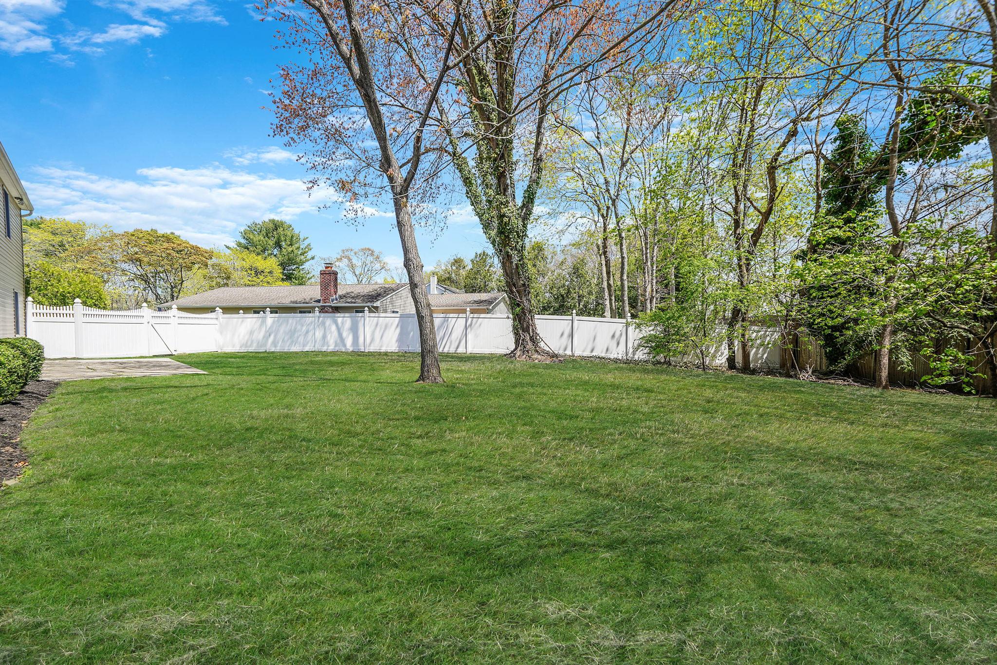 18 Botany Lane, Stony Brook, New York image 28