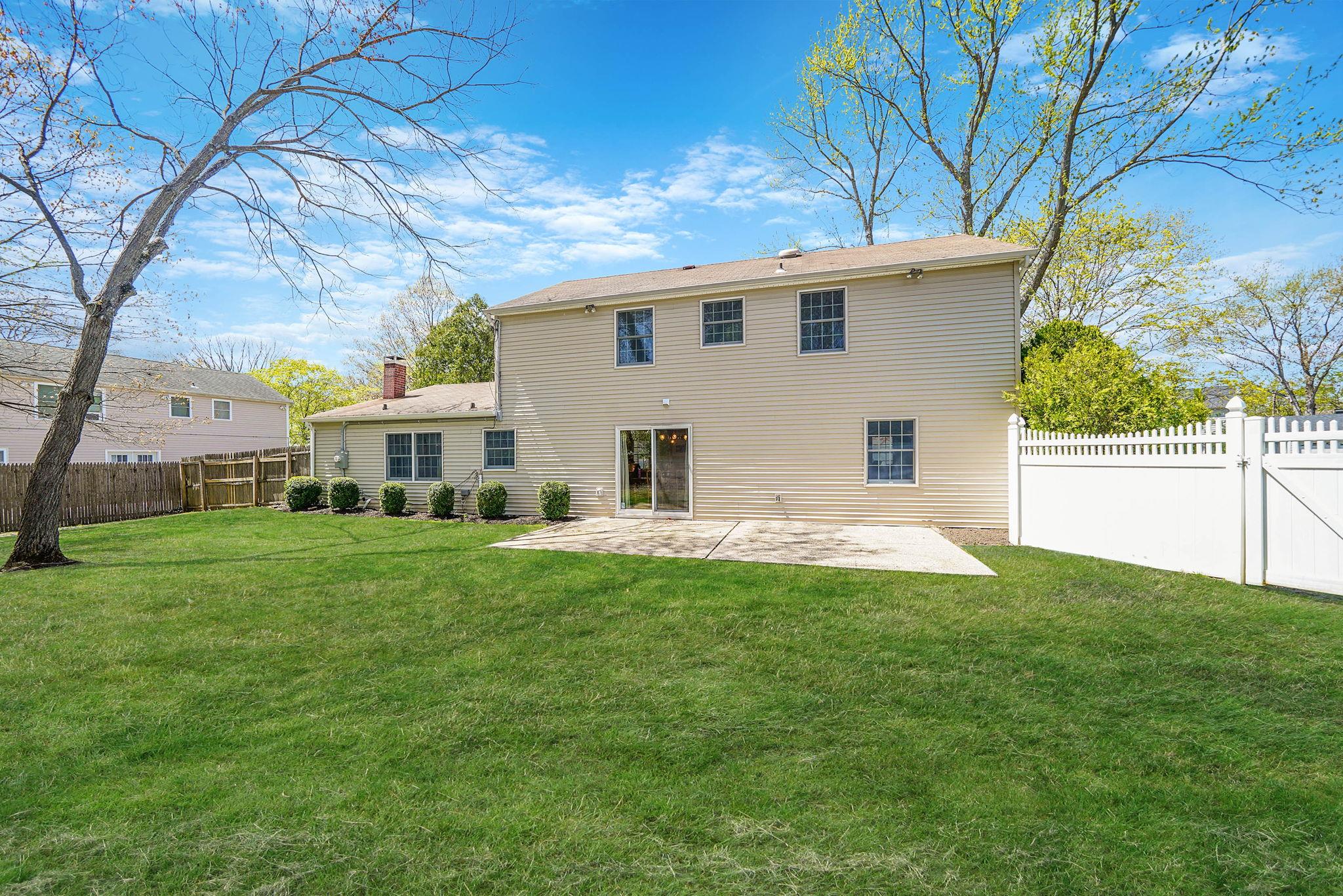 18 Botany Lane, Stony Brook, New York image 30