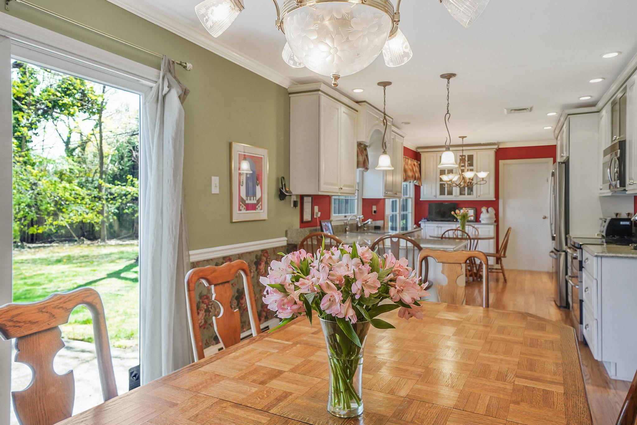 18 Botany Lane, Stony Brook, New York image 5