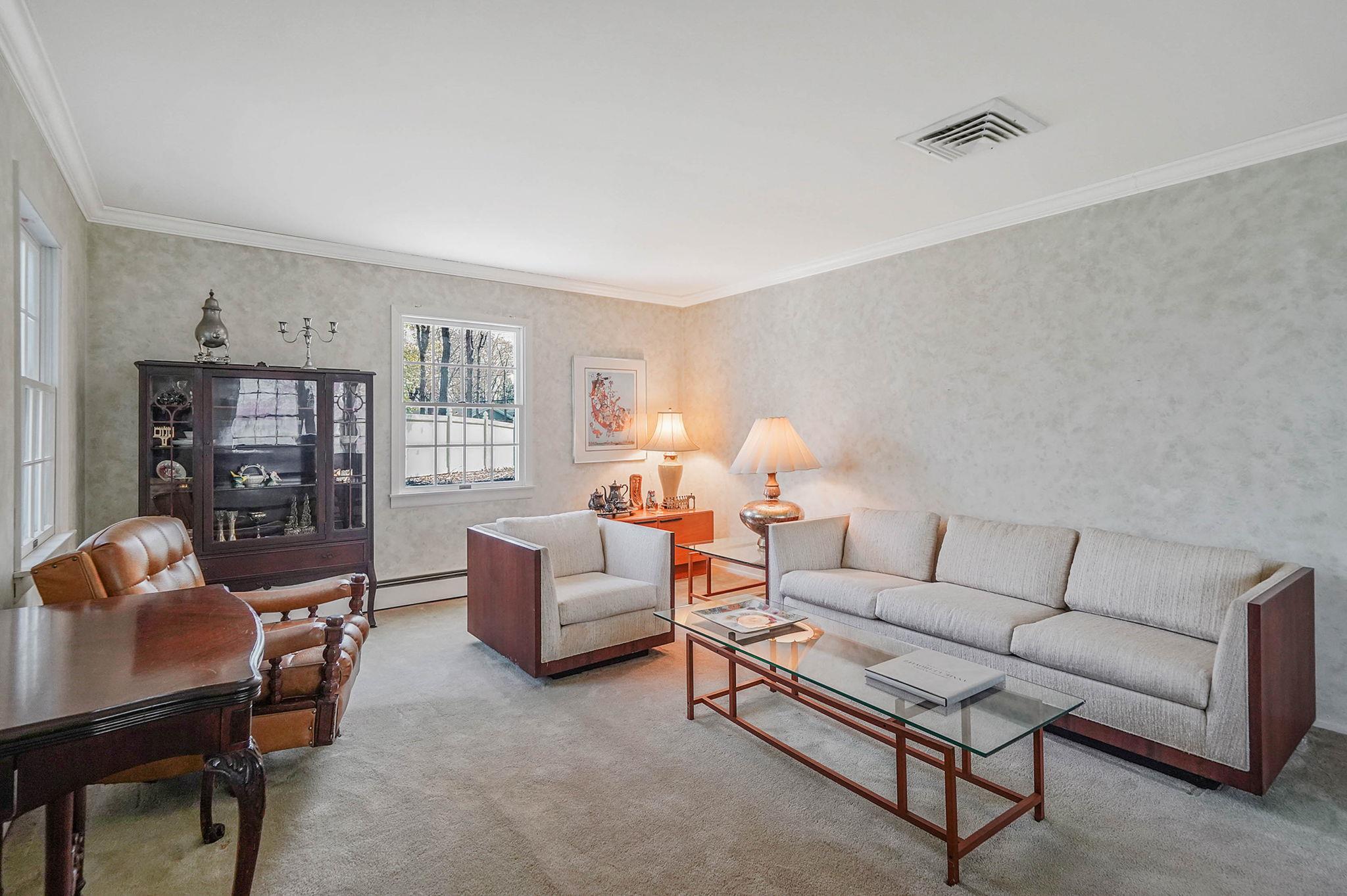 18 Botany Lane, Stony Brook, New York image 13