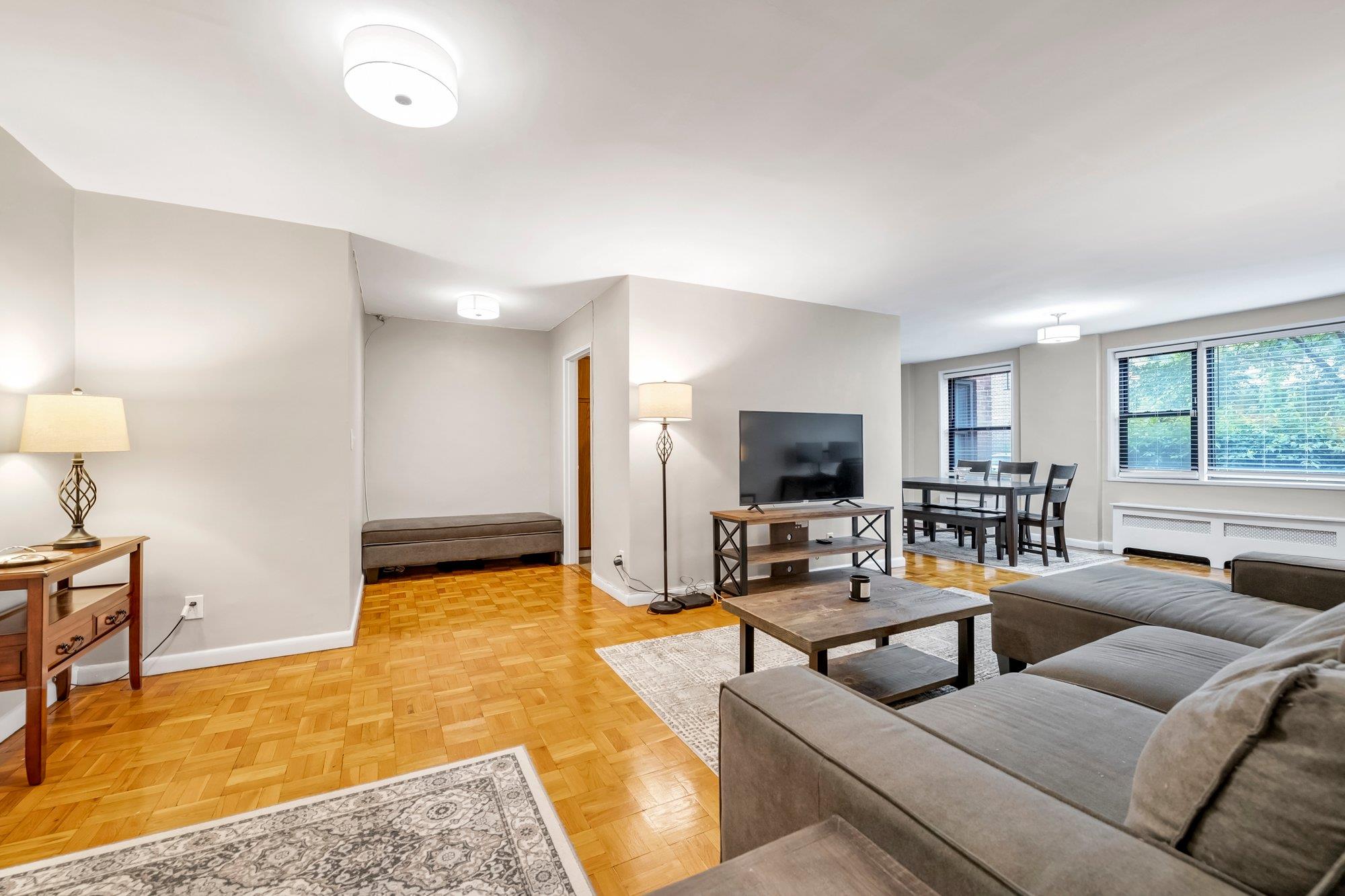 1 Birchwood Court 1N