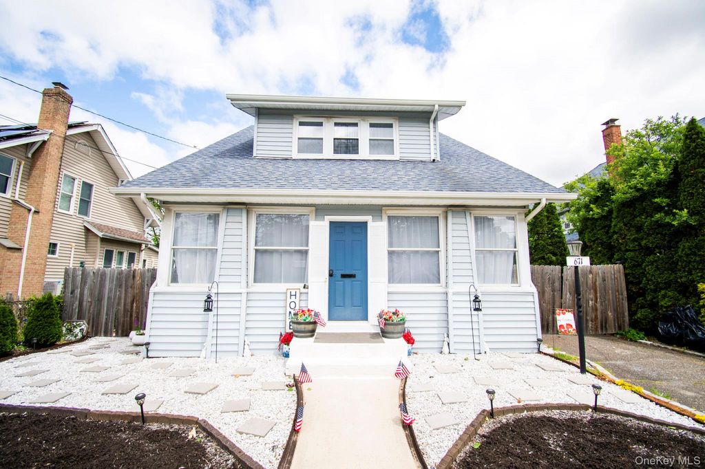 Photo of 671 Arlington Avenue, Baldwin, NY 11510 (MLS # 1007006)