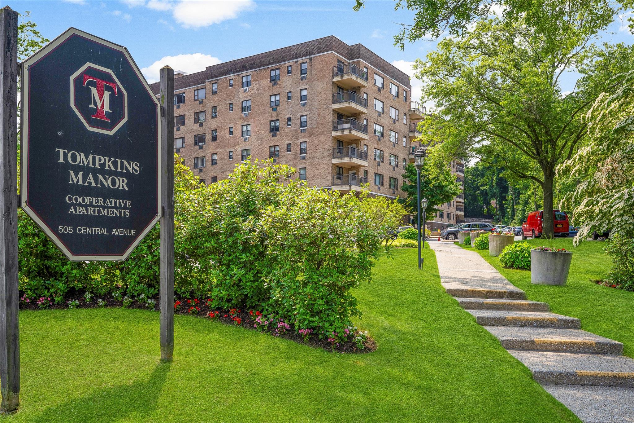Property for Sale at Central Avenue 609, White Plains, New York - Bedrooms: 1 
Bathrooms: 1 
Rooms: 4  - $135,000