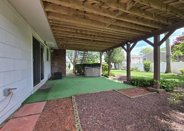 15 6th Avenue
