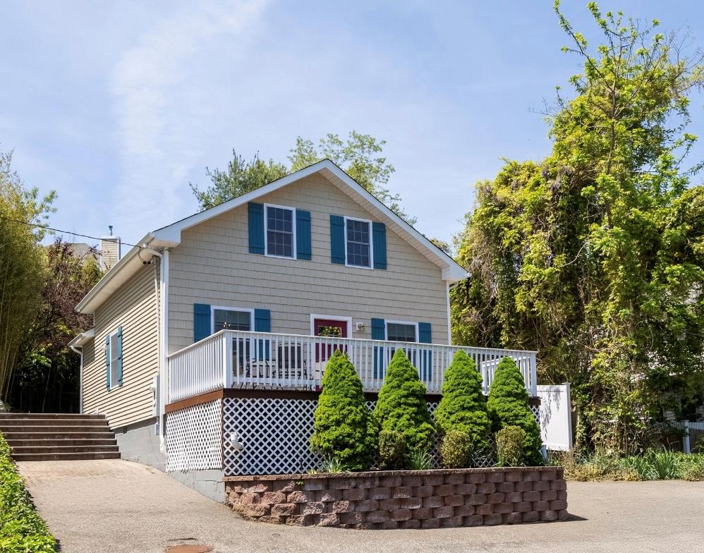 217 Bayview Terrace, Port Jefferson, New York image 2