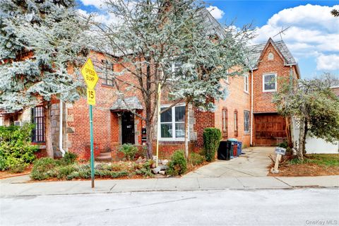 6743 Selfridge Street Forest Hills NY 11375