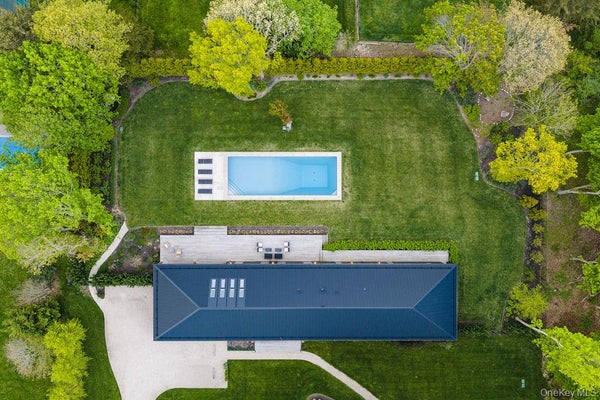 1895 PEQUASH AVE, CUTCHOGUE, NY 11935 - Image b76fd0e84fdf24efcf9ec91b6de291a6/2746903584