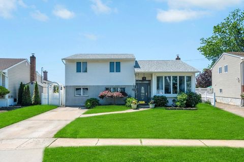 2482 Cadillac Drive, East Meadow, NY 11554 - MLS#: 882808