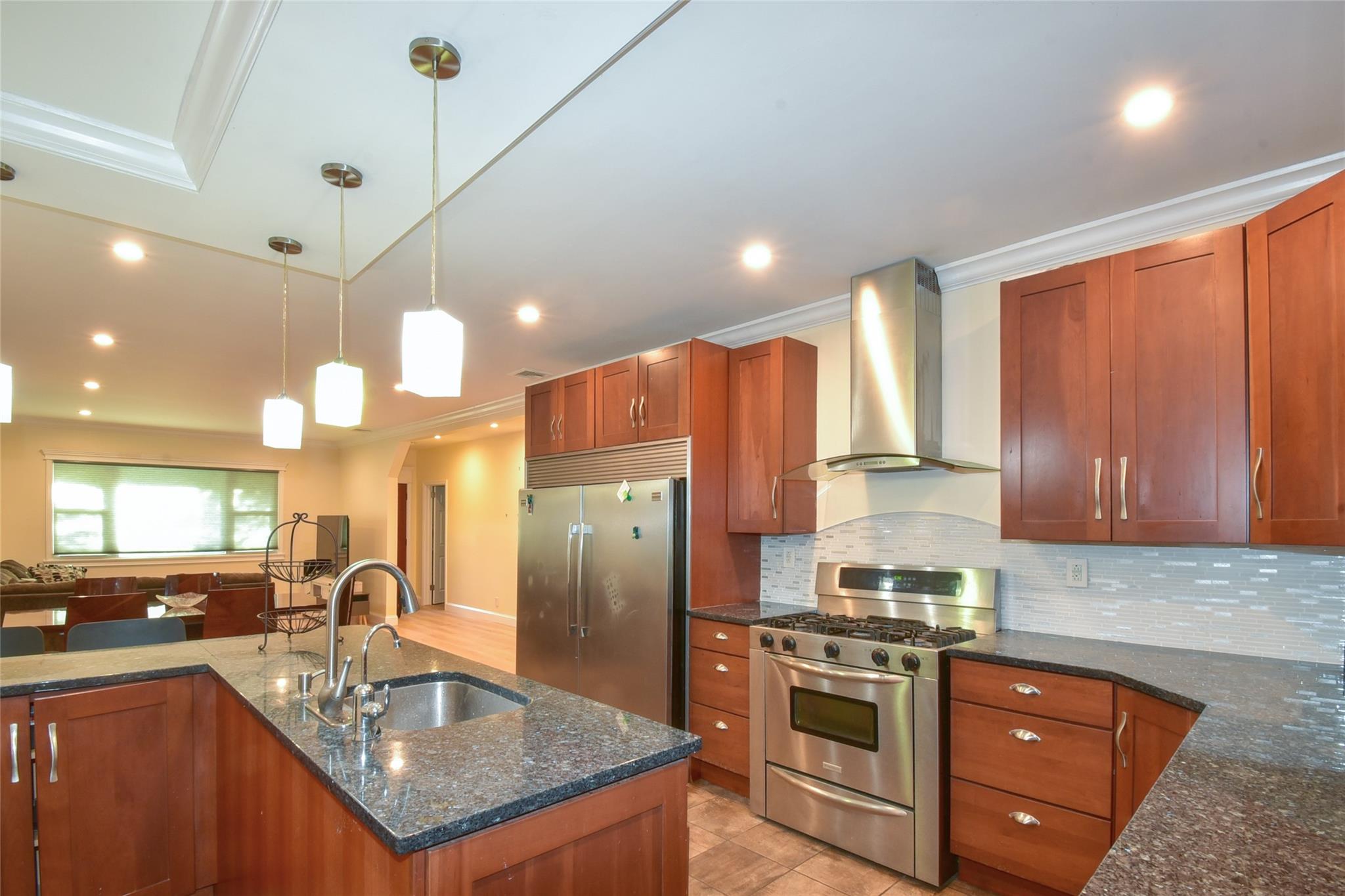 200 N Side Road, Wading River, New York image 11