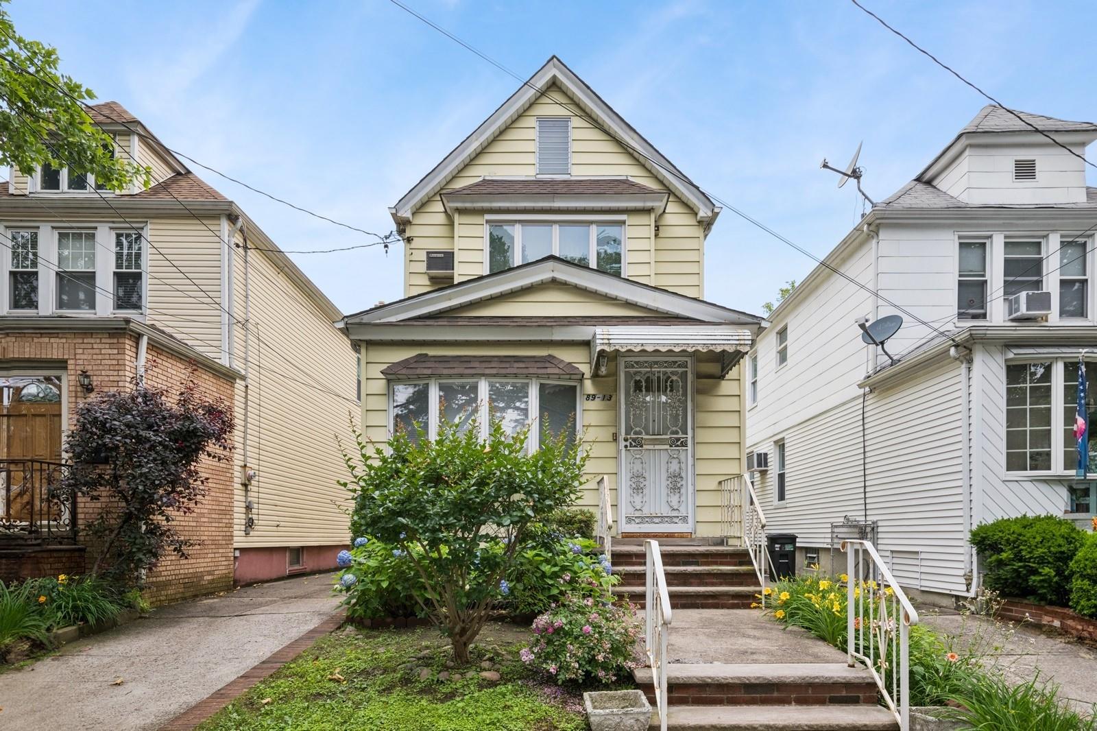 Property for Sale at 69th Avenue, Forest Hills, Queens, NY - Bedrooms: 3 
Bathrooms: 2 
Rooms: 7  - $1,049,000