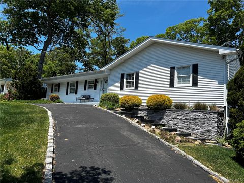 Photo of 3 Laura Court, Nesconset, NY 11767 (MLS # 1001261)