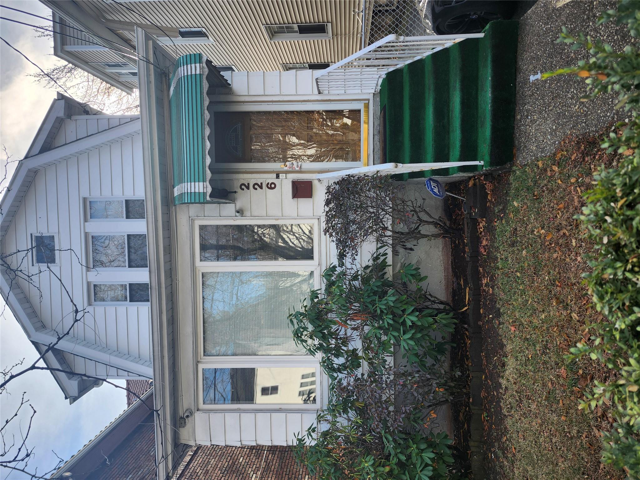 226 E 5th Street, Mount Vernon, New York image 1