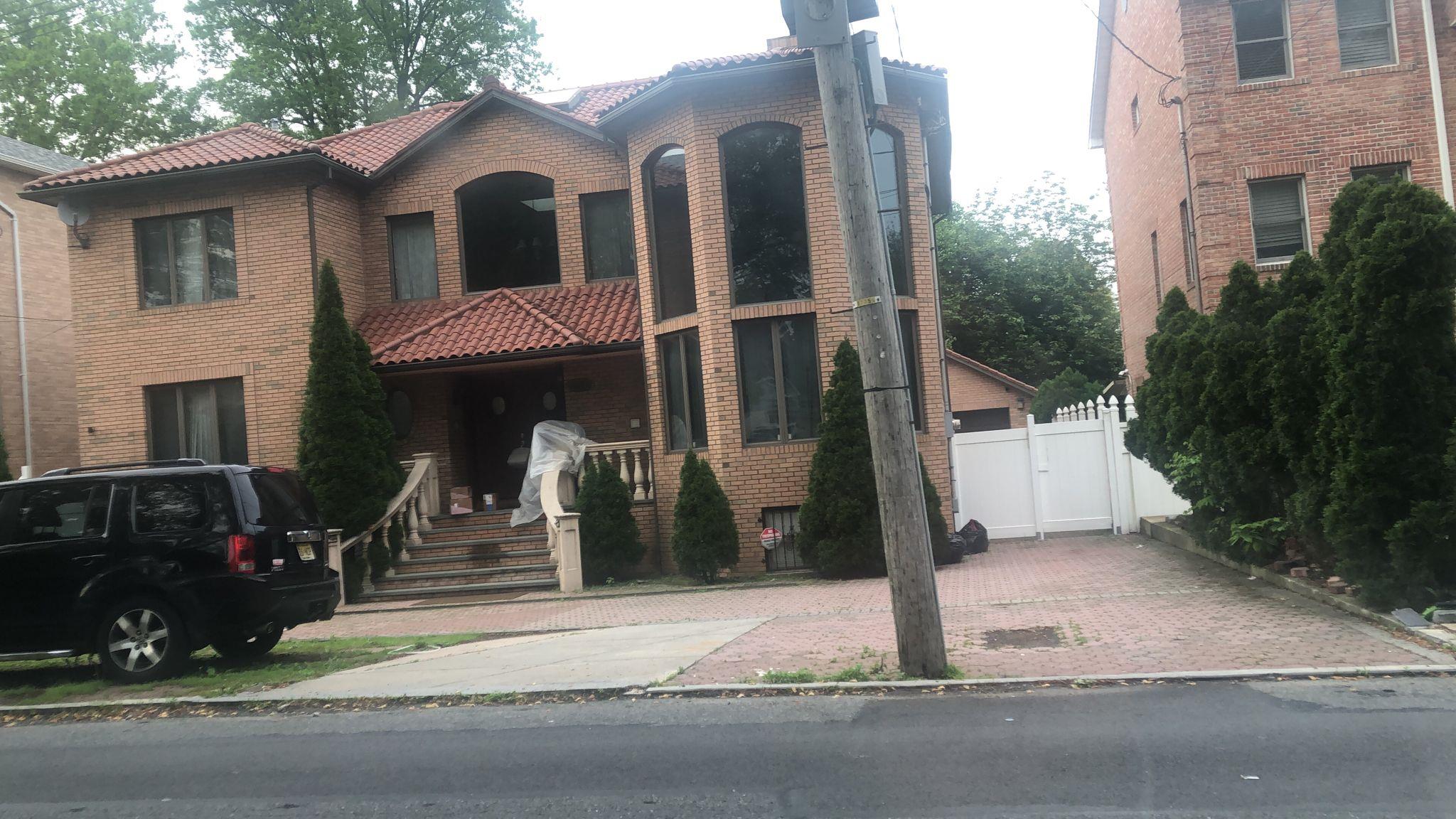 221st Street, Bayside, Queens, NY - 5 Bedrooms  
4 Bathrooms  
10 Rooms - 