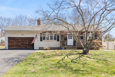 1643 Pine Acres Boulevard Bay Shore NY 11706