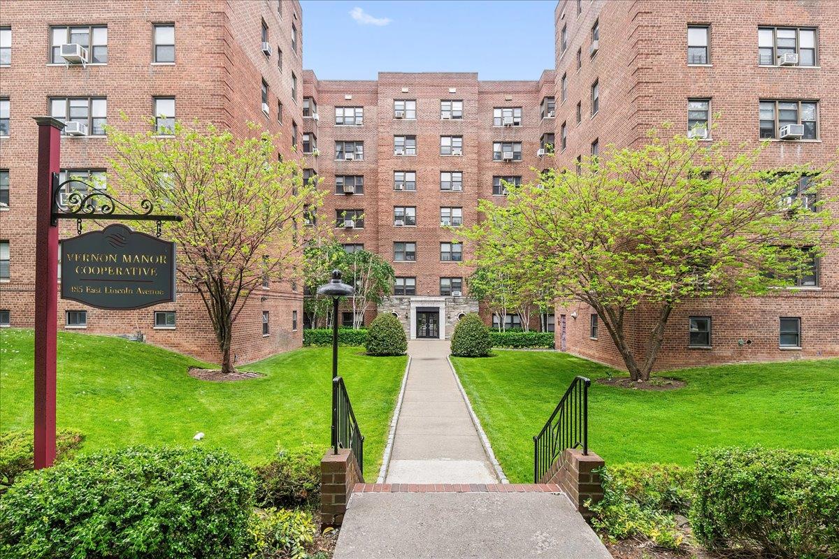 485 E Lincoln Ave Ave #104, Mount Vernon, New York image 1