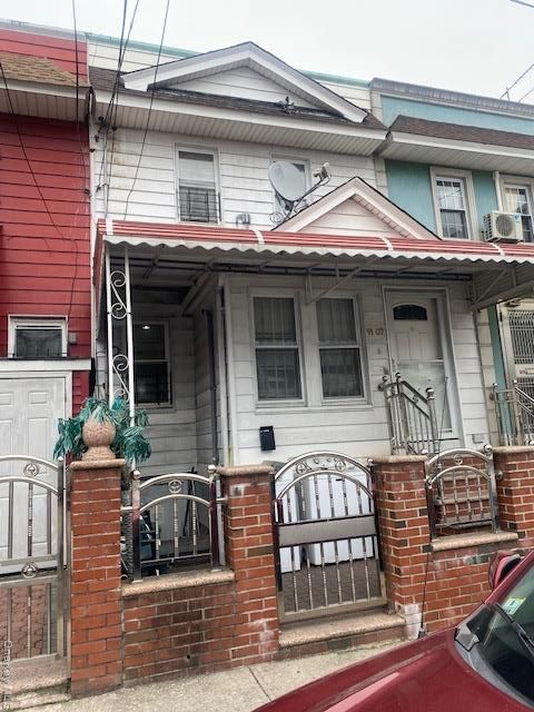 Homes For Sale - 91-07 139 St St<br/> Briarwood, NY 11435